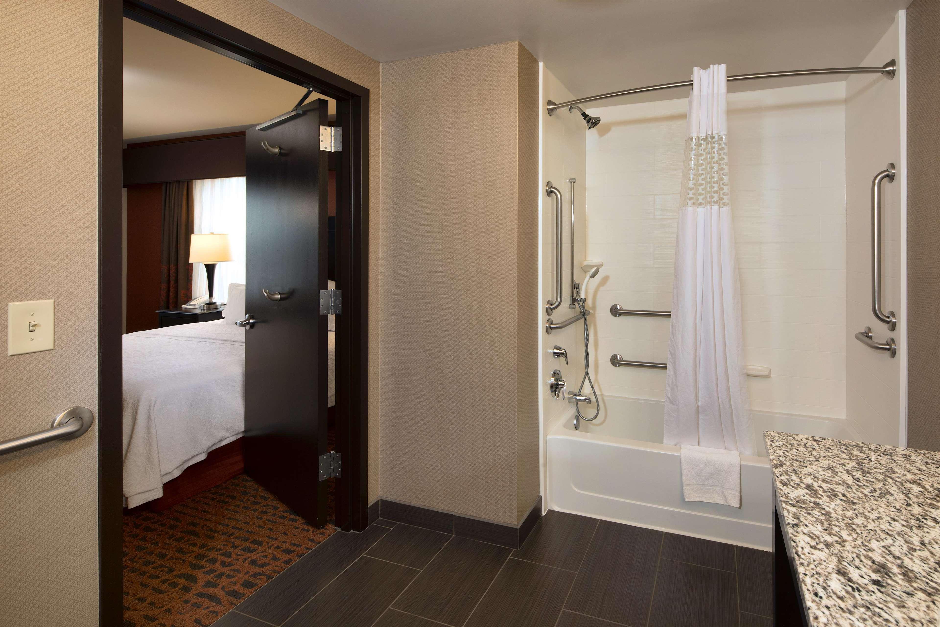 Hampton Inn Lewiston-Auburn Exteriör bild